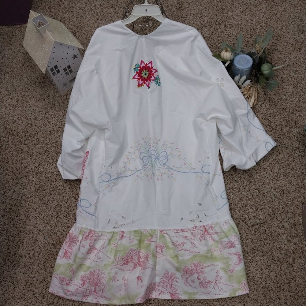 3499 Size XL Long Duster Upcycled from Linen /Cotton Tablecloths, - Picture 7 of 11